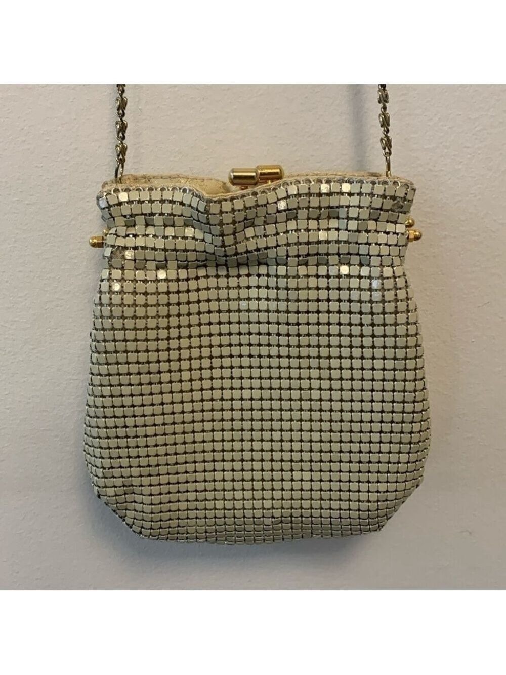 Vintage Heys Canada purse enamel metal mesh evening clutch cream gold hardware